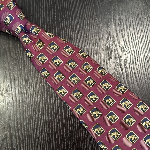 Lanvin Paris Elephant Print Silk Tie Burgundy Navy Gold - Picture 2 of 9